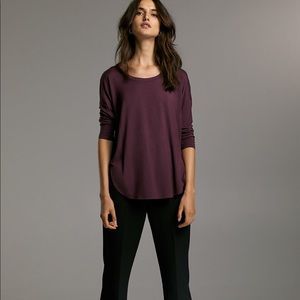 Aritzia Babaton Norris T-shirt small